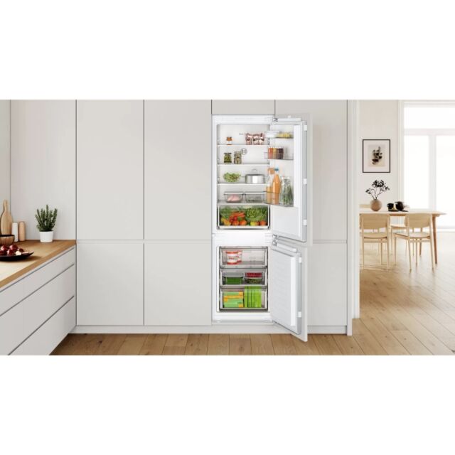 Bosch KIN86NFE0G Integrated Fridge Freezer 60:40 Fixed Hinge