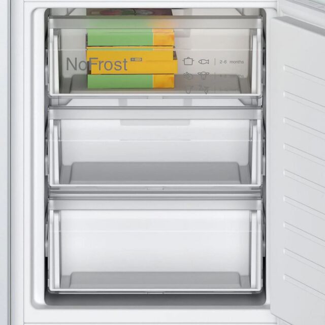 Bosch KIN86NSE0G Integrated Fridge Freezer 60:40 Sliding Hinge