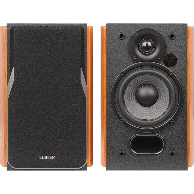 Edifier R1380DB Active Speaker In Wood Finish