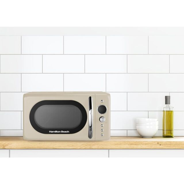 Hamilton Beach HB70H20C Microwave in Cream Retro Style 20 Litre