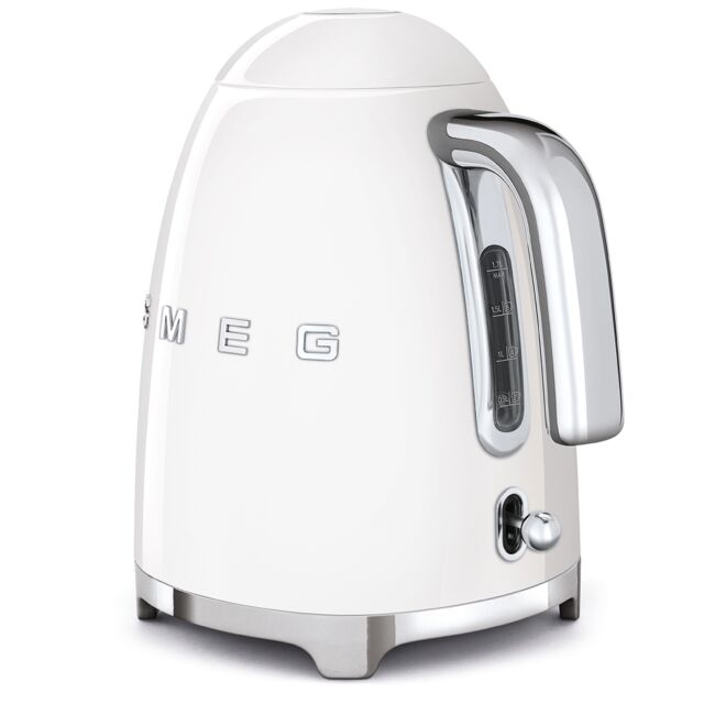 Smeg KLF03WHUK Cordless Jug Kettle in White 3D Logo
